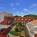 Апартаменты Climatise 2 Pieces A 160m De La Avec Terrasse, Parking Prive Et Proche Commerces - Fr-1-423-240