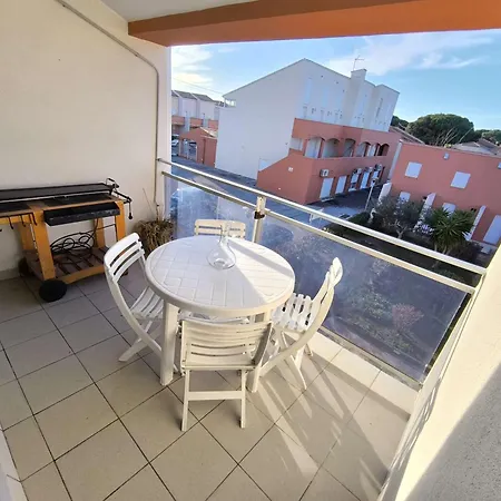 Apartament Climatise 2 Pieces A 160m De La Avec Terrasse, Parking Prive Et Proche Commerces - Fr-1-423-240 Le Grau-dʼAgde
