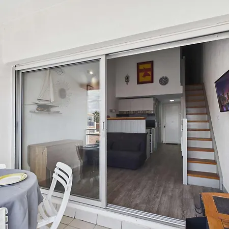 アパート Climatise 2 Pieces A 160m De La Avec Terrasse, Parking Prive Et Proche Commerces - Fr-1-423-240